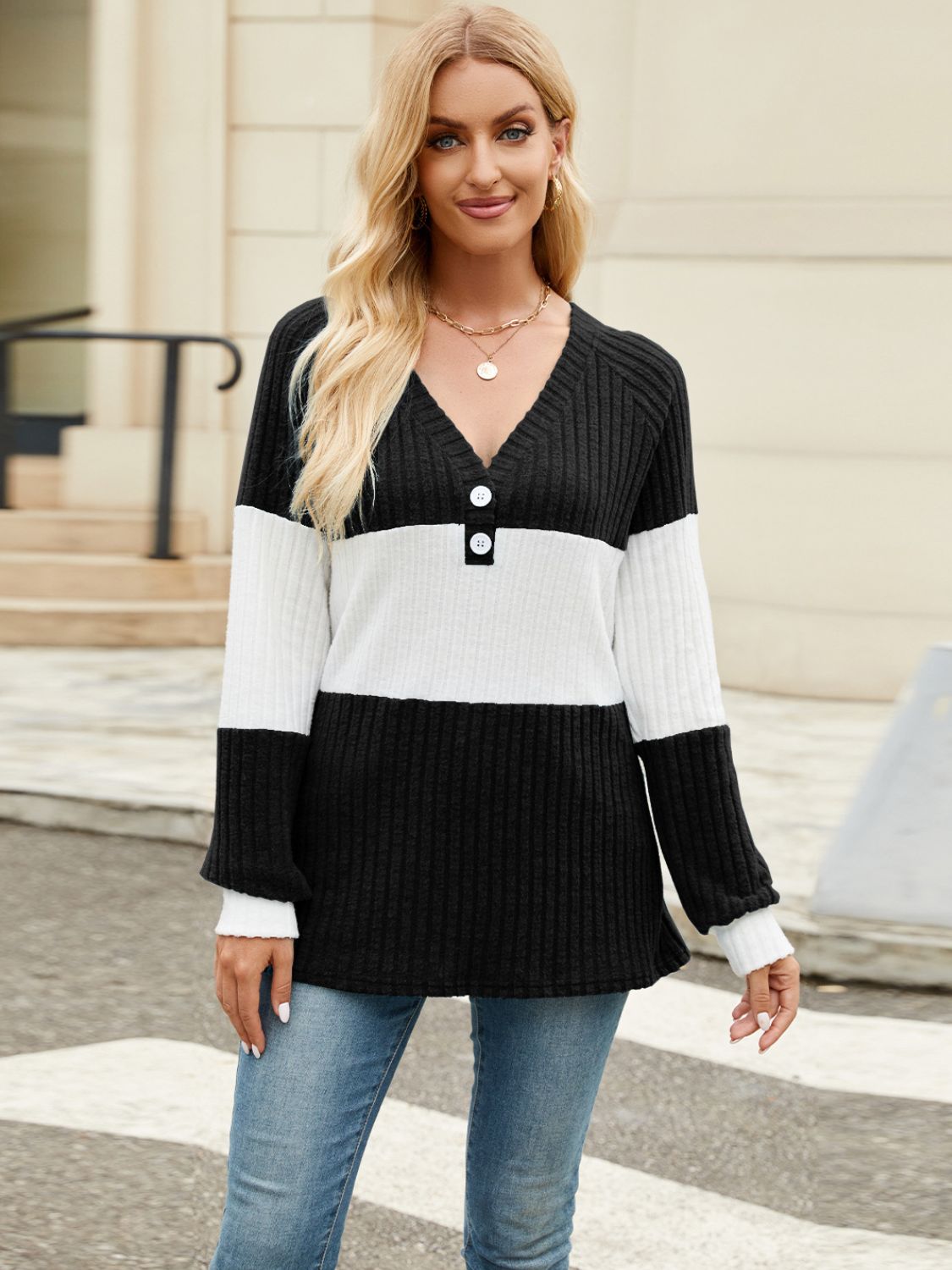 Color Block V-Neck Long Sleeve T-Shirt