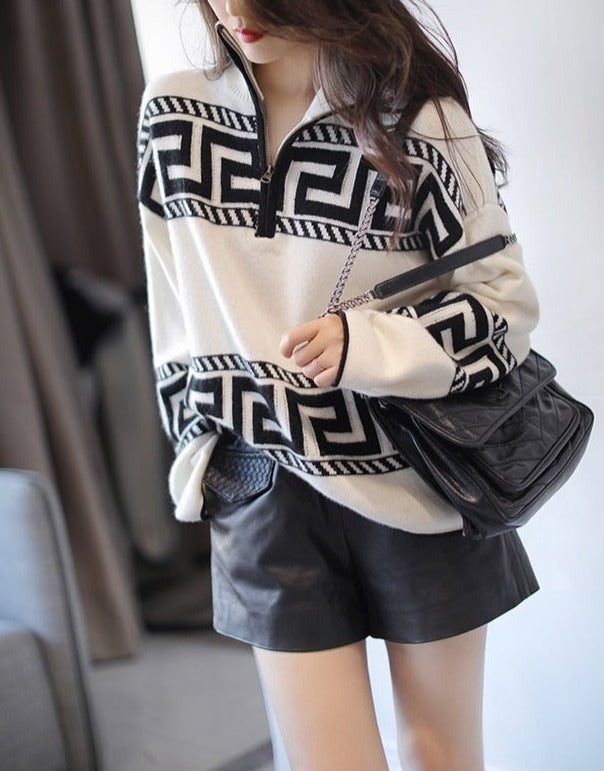 Black And White V-Neck Print Sweater