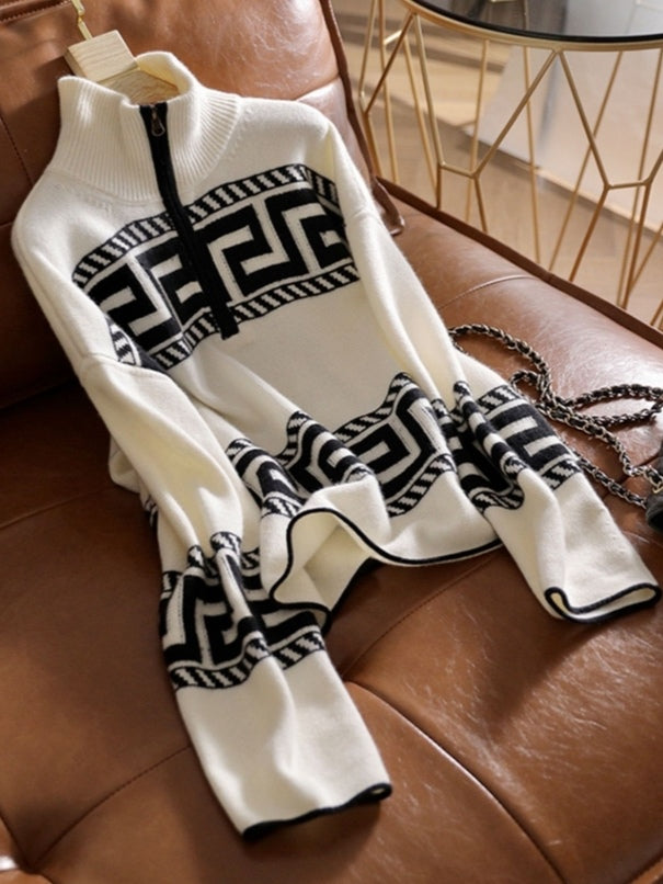 Black And White V-Neck Print Sweater